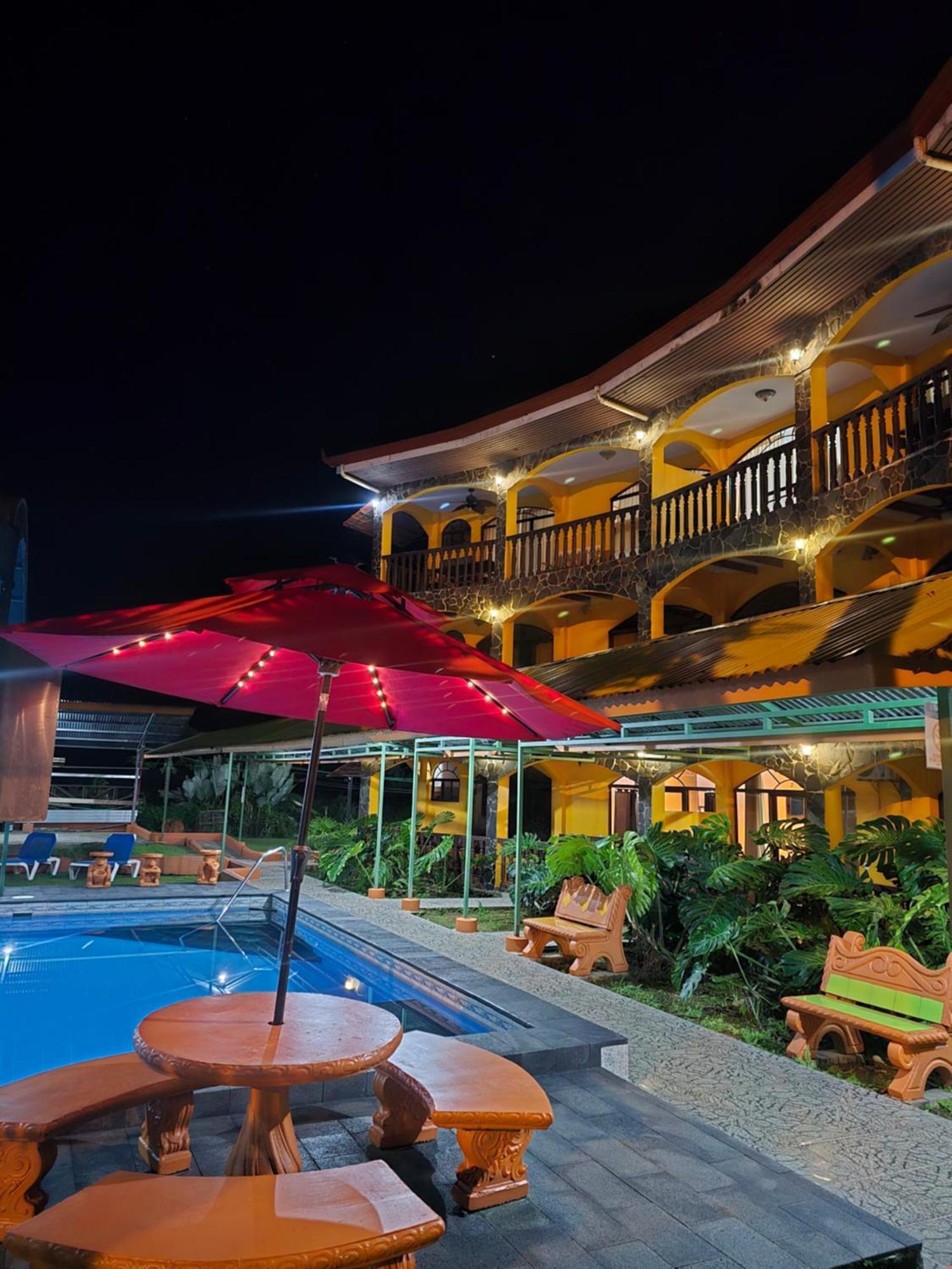 Apartahotel Playa Luna Uvita Extérieur photo